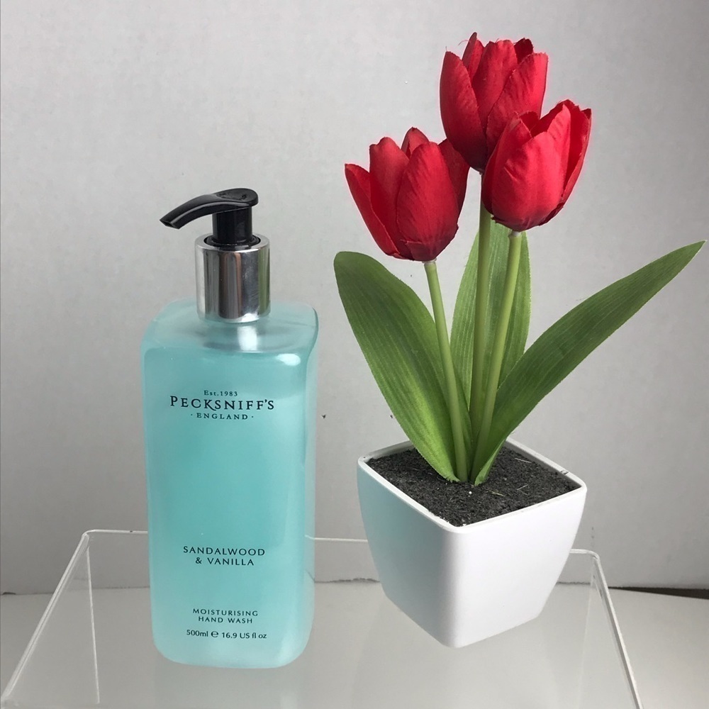 NEW - PECKSNIFF'S Sandalwood & Vanilla Moisturizing Hand Soap